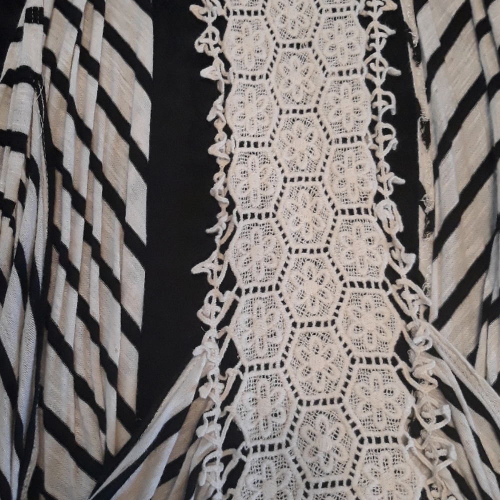 Vest - Picture 2 of 2